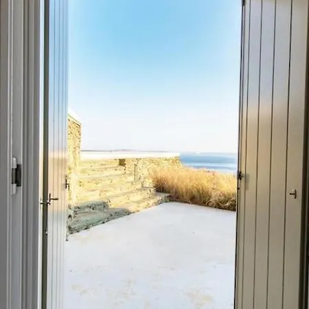 Lotusland Tinos